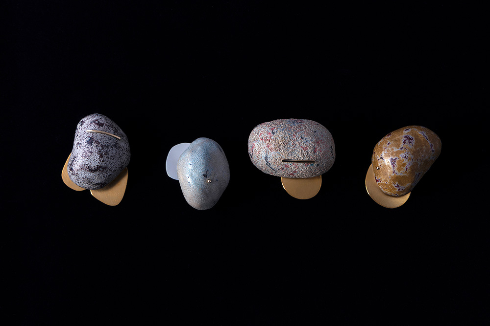 Floating stone / Brooch / Yuki Sumiya [contemporary jewellery and object]