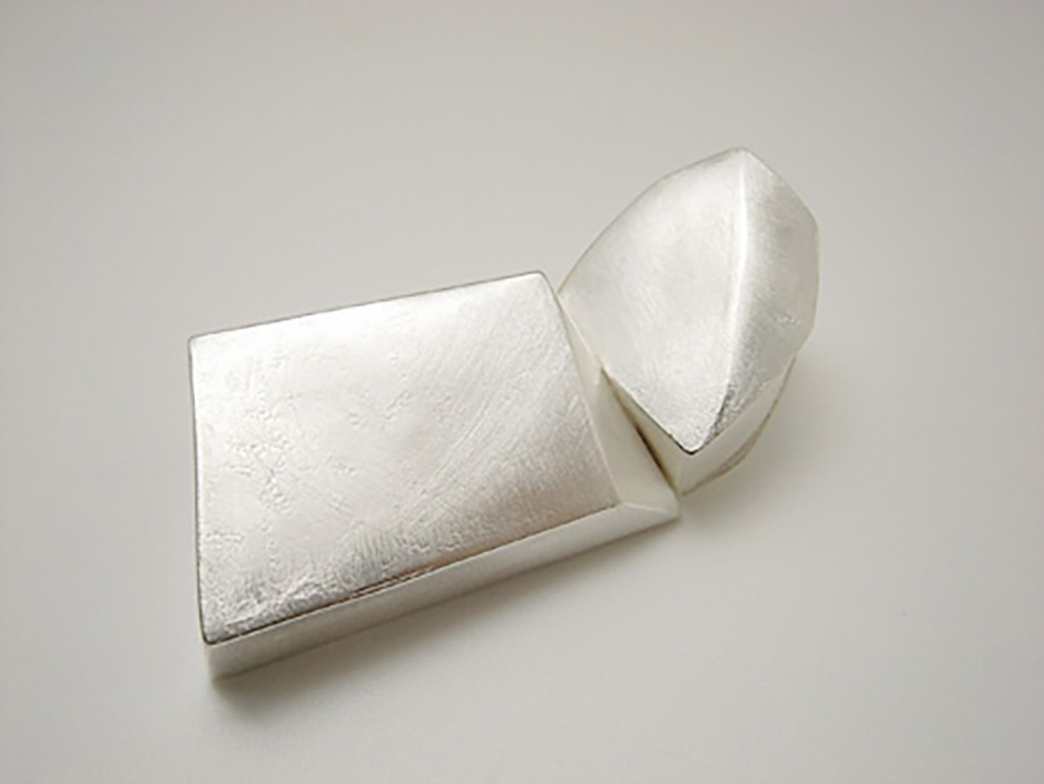 Ice floes / Brooch / Yuki Sumiya [contemporary jewellery and object]