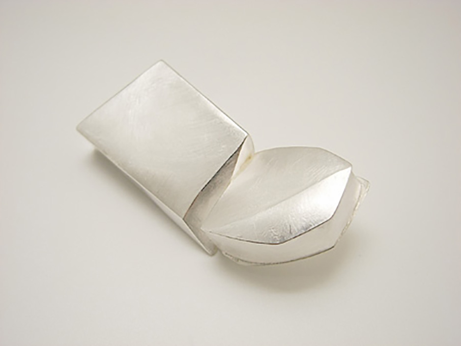 Ice floes / Brooch / Yuki Sumiya [contemporary jewellery and object]