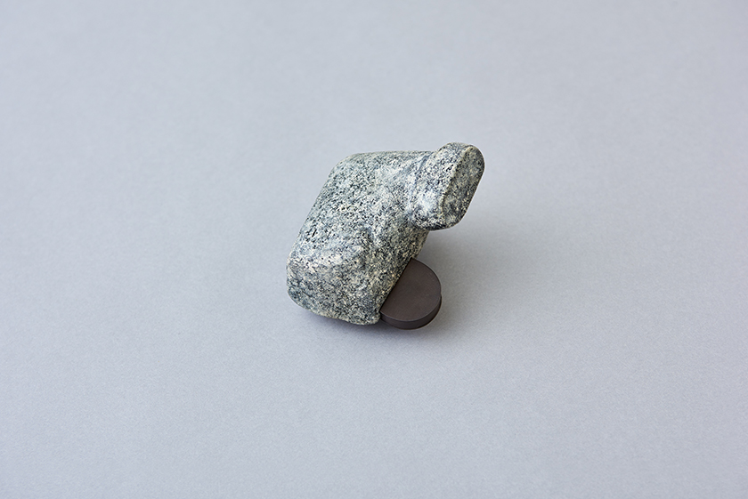 Something III / Brooch / Yuki Sumiya [contemporary jewellery and object]